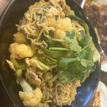 Corner 17 - Mala bowl with chicken and ramen noodles - Chinese Near Me - Saint Louis, Missouri