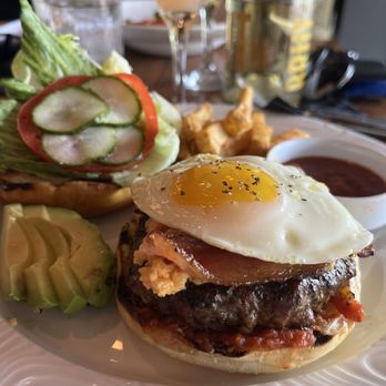 Soco Thornton Park - Brunch burger - Southern Near Me - Orlando, Florida Soco Thornton Park - Brunch burger - Southern Near Me - Orlando, Florida
