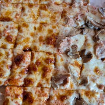 Do North Pizzeria - Half cheese, half sausage mushroom - Pizza Near Me - Two Harbors, Minnesota