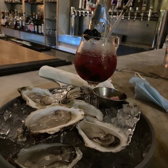 Methuselah Bar and Lounge - Oysters - Wine Bars Near Me - Pittsfield, Massachusetts Methuselah Bar and Lounge - Oysters - Wine Bars Near Me - Pittsfield, Massachusetts