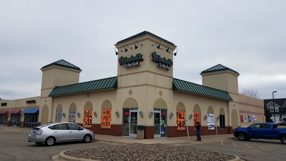 Haskell's - Fairbault Logo