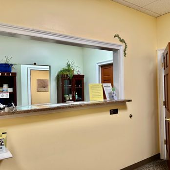 Sandman Chiropractic - Welcoming Front Desk - Chiropractors Near Me - Bloomingdale, Illinois Sandman Chiropractic - Welcoming Front Desk - Chiropractors Near Me - Bloomingdale, Illinois