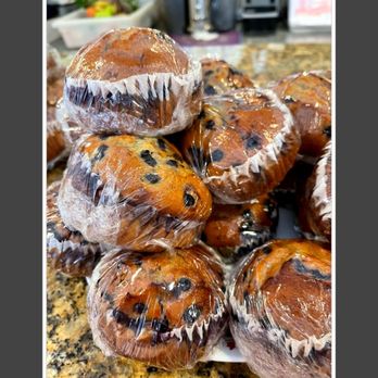 D & G Deli & Grill - blueberry muffins - Sandwiches Near Me - Jacksonville, Florida