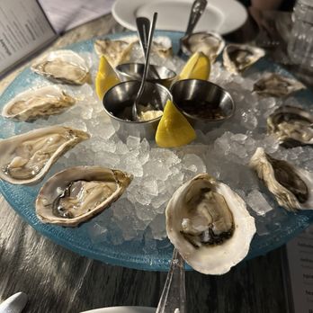 Moonshadows - Oysters - Seafood Near Me - Malibu, California Moonshadows - Oysters - Seafood Near Me - Malibu, California