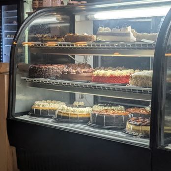 Figaro Dessert Cafe - Desserts Near Me - San Diego, California