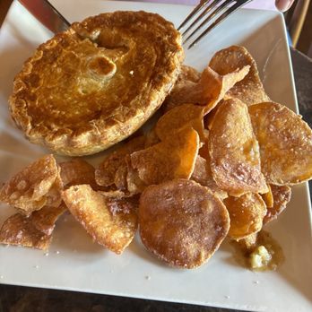 Santiam Brewing - Brewers pie - Brewpubs Near Me - Salem, Oregon Santiam Brewing - Brewers pie - Brewpubs Near Me - Salem, Oregon