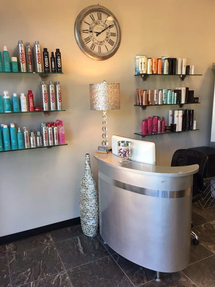 Joseph Thomas Salon Image