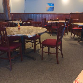La Costa Azul - Clean and spacious dining room - Salvadoran Near Me - Indianapolis, Indiana