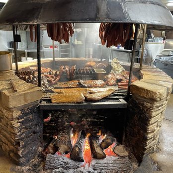 Austin Detours - Bbq pit at Salt Lick BBQ - Tours Near Me - Austin, Texas