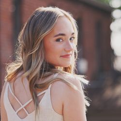 Lisa Buth Photography - senior photography that is authentically you. Hudson Wisconsin and Twin Cities Metro