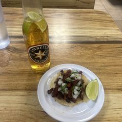 I only uploaded 1 taco Because I ate 2 Before so Good I had to order one to go !!!