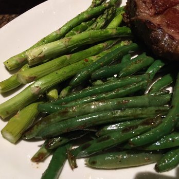 BJ's Restaurant & Brewhouse - Abundant side veggies: asparagus and green beans (i think it was blow torched for added flavor!) - Pizza Near Me - Redmond, Washington BJ's Restaurant & Brewhouse - Abundant side veggies: asparagus and green beans (i think it was blow torched for added flavor!) - Pizza Near Me - Redmond, Washington