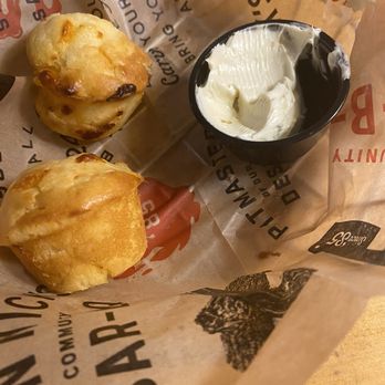 Jim 'N Nick's Bar-B-Q - Light little rolls with a sweet butter - Barbeque Near Me - Cullman, Alabama