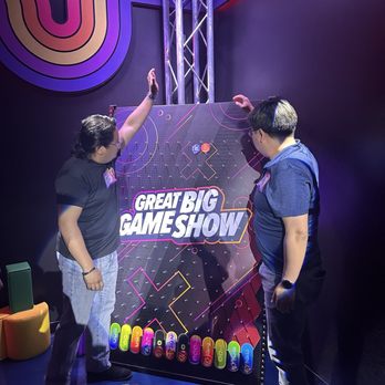 Great Big Game Show - Trivia Hosts Near Me - Schaumburg, Illinois