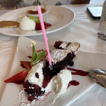 Lahaina Grill - Triple Berry Pie - Seafood Near Me - Lahaina, Hawaii