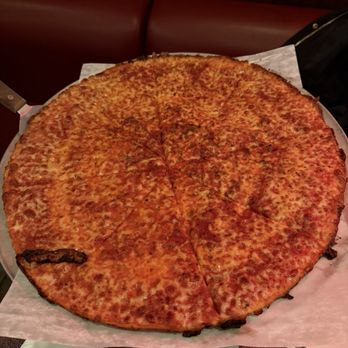 Angeloni's Restaurant & Pizzeria - Large Thinny Thin pizza - Italian Near Me - Caldwell, New Jersey