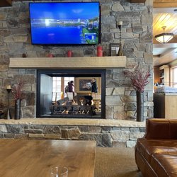 Alpine Club - Inside