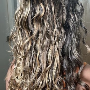 Curls on 5th - Hair Salons Near Me - New York, New York Curls on 5th - Hair Salons Near Me - New York, New York