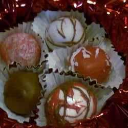 K'Lynn's Catering - Cake truffles in a decorative tin. Great for Valetines day or any occasion