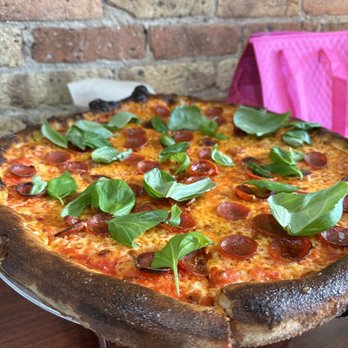 Zazas Pizzeria - Pepperoni Pizza - Pizza Near Me - Chicago, Illinois