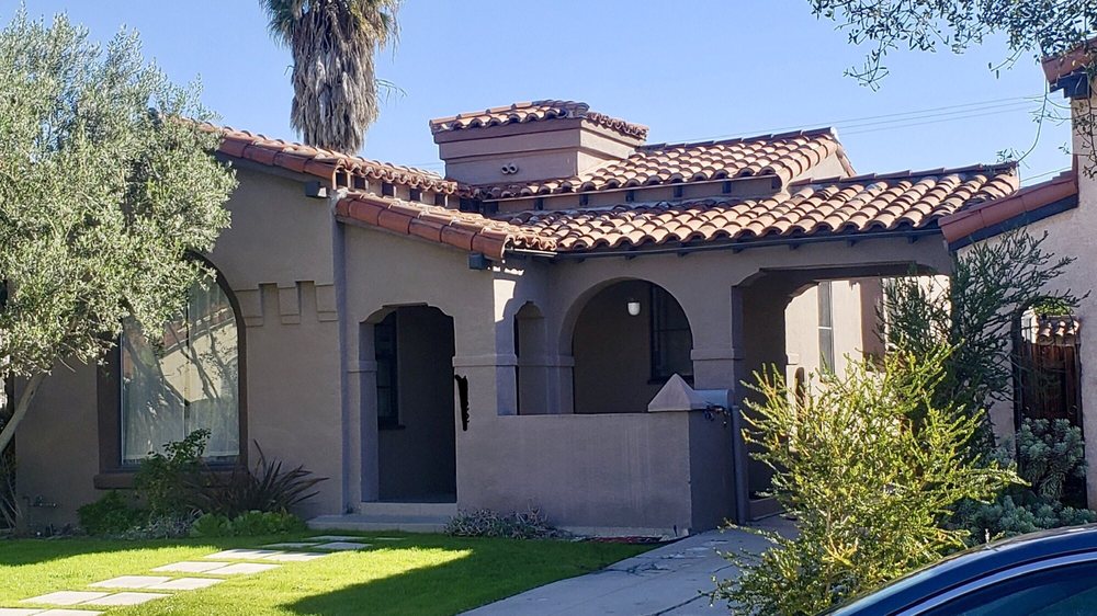 Slide of Selah Roofing 