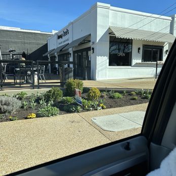 honey bee’s biscuit + good eats - Breakfast & Brunch Near Me - Kirkwood, Missouri