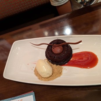 Tiffins Restaurant - Chocolate cake - New American Near Me - Lake Buena Vista, Florida Tiffins Restaurant - Chocolate cake - New American Near Me - Lake Buena Vista, Florida