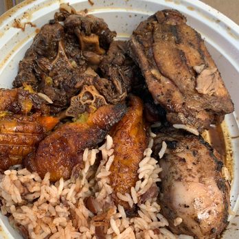 Coconuts Caribbean Restaurant & Bar - Jerk Chicken and Oxtail Combo with rice/bean and plantains - Caribbean Near Me - Palo Alto, California Coconuts Caribbean Restaurant & Bar - Jerk Chicken and Oxtail Combo with rice/bean and plantains - Caribbean Near Me - Palo Alto, California