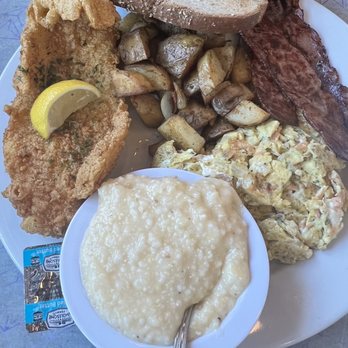 Thumbs Up Diner - Breakfast & Brunch Near Me - Fayetteville, Georgia