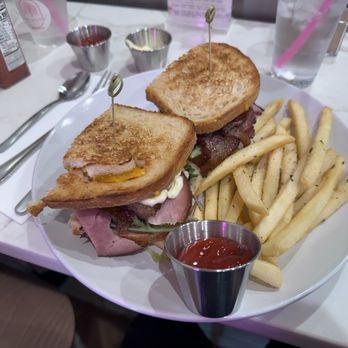 Pink Willow Cafe - Breakfast & Brunch Near Me - Cottleville, Missouri