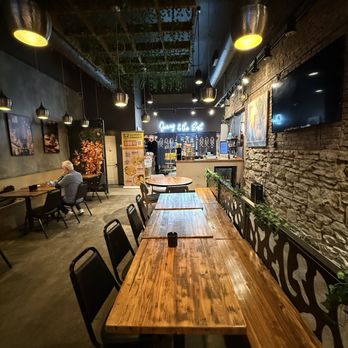 Hitea - Dining room - Japanese Near Me - St. Louis, Missouri