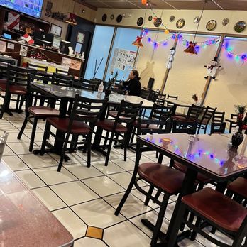 Chifa Don Jose - Inside "atmosphere" we were only table. - Peruvian Near Me - Miami, Florida Chifa Don Jose - Inside "atmosphere" we were only table. - Peruvian Near Me - Miami, Florida