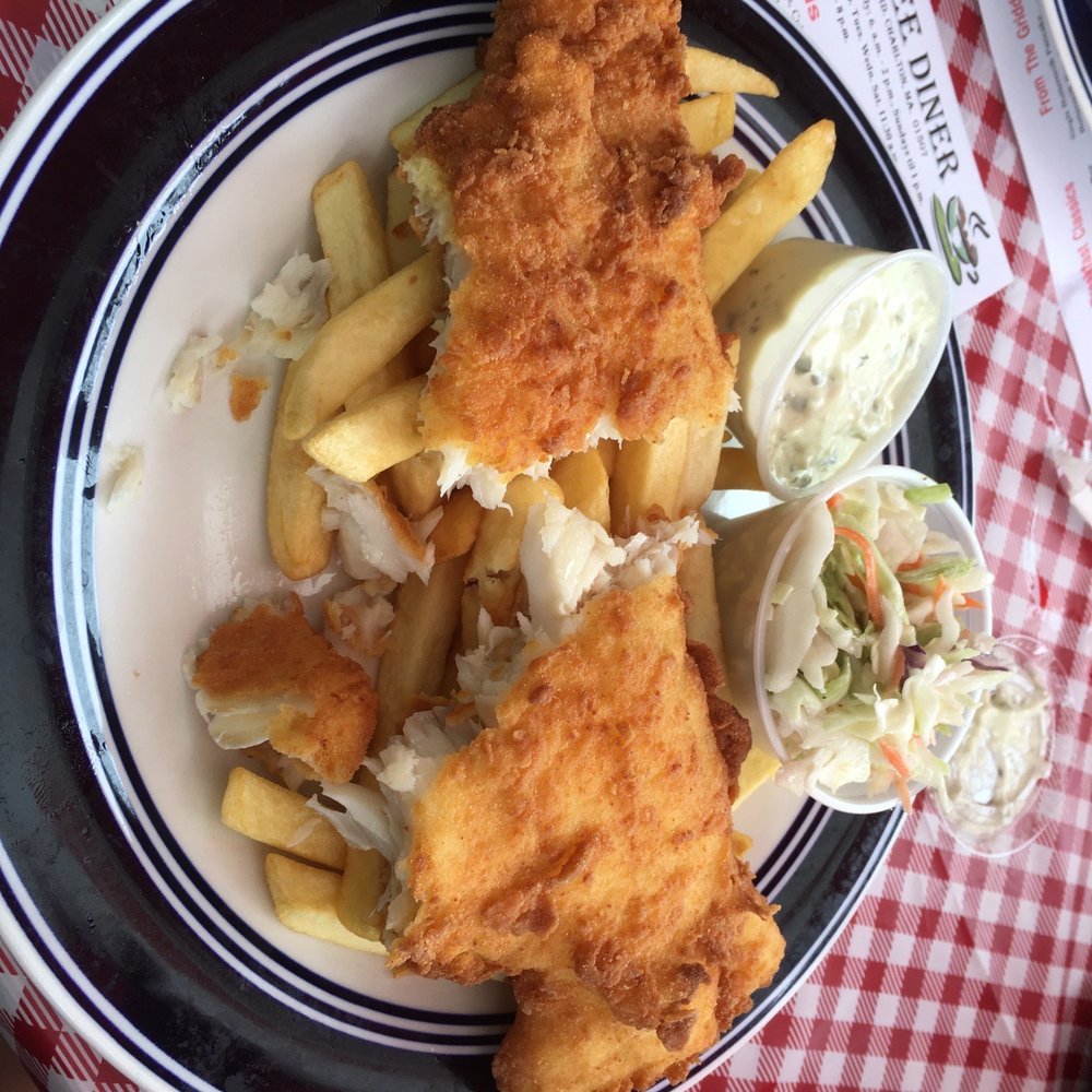 Yankee Diner - Fish n chips - Diners Near Me - Charlton, Massachusetts