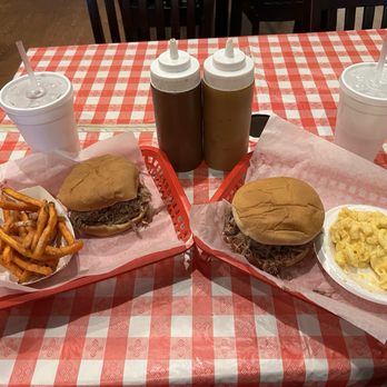 Bubba's BBQ & Bash - Lunch Specials - Barbeque Near Me - Spartanburg, South Carolina Bubba's BBQ & Bash - Lunch Specials - Barbeque Near Me - Spartanburg, South Carolina
