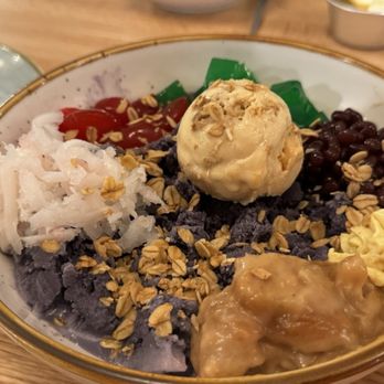 Cebu Chicago - Halo-Halo - Filipino Near Me - Chicago, Illinois Cebu Chicago - Halo-Halo - Filipino Near Me - Chicago, Illinois