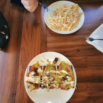 The Happy Plates - Hawaiian Mac & Cheese + Chicken Cesar Tacos - Breakfast & Brunch Near Me - Manteca, California The Happy Plates - Hawaiian Mac & Cheese + Chicken Cesar Tacos - Breakfast & Brunch Near Me - Manteca, California