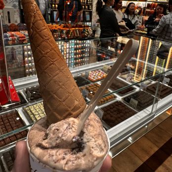 Venchi - Gelato Near Me - Santa Clara, California Venchi - Gelato Near Me - Santa Clara, California