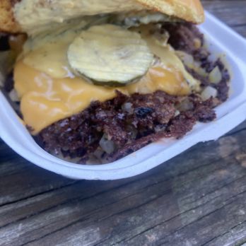 Humble Cheeseburger - House cheeseburger - Burgers Near Me - Corte Madera, California