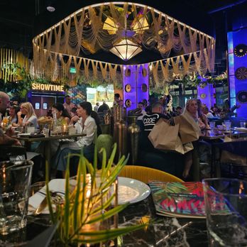 CVI.CHE 105 - Decor inside - Peruvian Near Me - Coral Gables, Florida