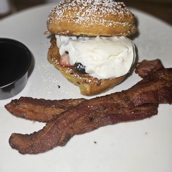 Salt & Grove - Crossaint(waffle) sandwich - Bars Near Me - Long Beach, California