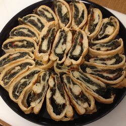 Ferrara's Market - Spinach and cheese calzone platter