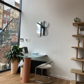 Vestige Tattoo Studio - waiting area - Tattoo Near Me - Brooklyn, New York