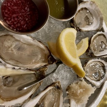 Riviera - Oysters - Canadian (New) Near Me - Ottawa, Ontario
