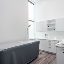 Radiant Waxing Fenton