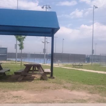 Austin Tennis Center - Tennis Near Me - Austin, Texas