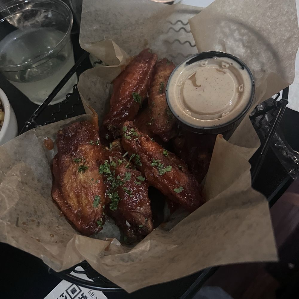 Shadow Lounge & Restaurant - Chicken wings - Lounges Near Me - Indianapolis, Indiana Shadow Lounge & Restaurant - Chicken wings - Lounges Near Me - Indianapolis, Indiana