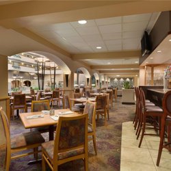 Embassy Suites by Hilton Kansas City International Airport - Restaurant