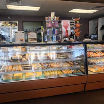 Liliha Bakery - Displays - Bakeries Near Me - Honolulu, Hawaii Liliha Bakery - Displays - Bakeries Near Me - Honolulu, Hawaii