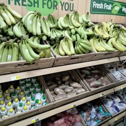 Dollar General - Fresh produce department!