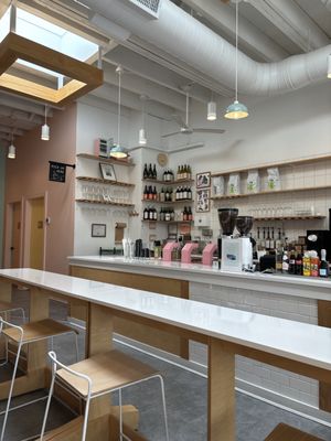 Honey's Bistro by null